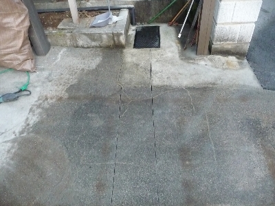 3 工事前 コンクリート埋設部分をきりました-1