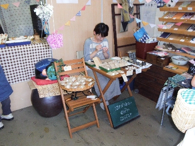 3 消しゴムハンコのるっちゃんも大忙し-1