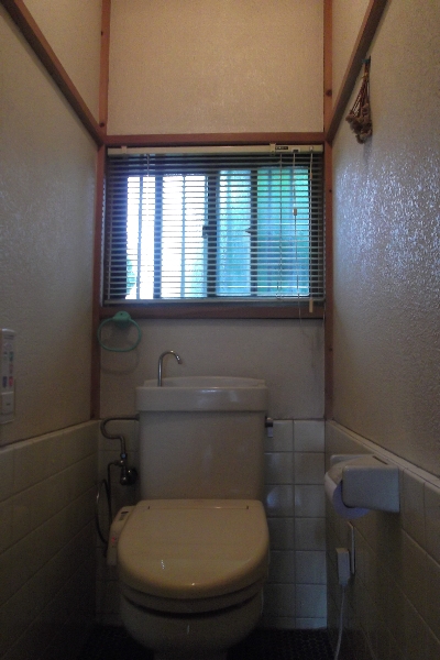 1 工事前 トイレ・換気扇-1