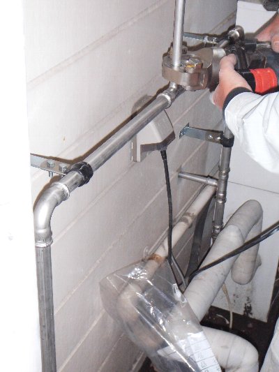 3 工事中 新たに配管をしました